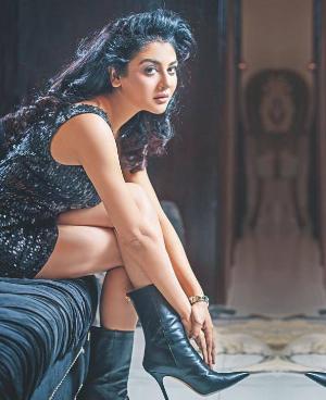Joya Black Boot (2).jpg Joya Ahsan Hot Photoshoot